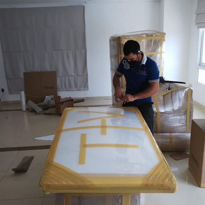 نقل اثاث دبي